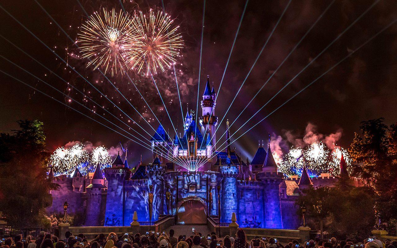 Disneyland annonce le grand retour de ses spectacles nocturnes !