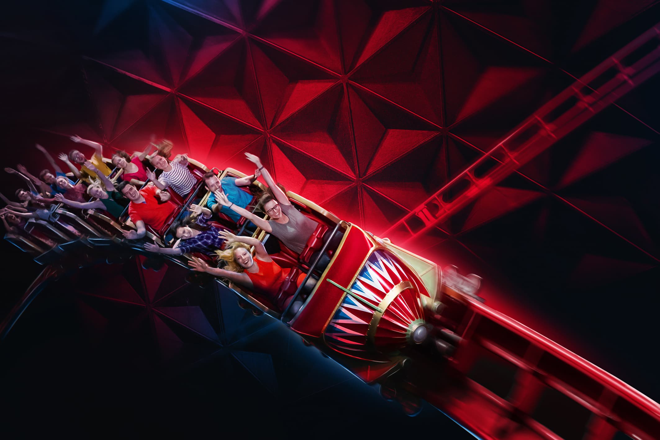 Europa-Park : Eurosat – Cancan Coaster accueille ses premiers visiteurs !