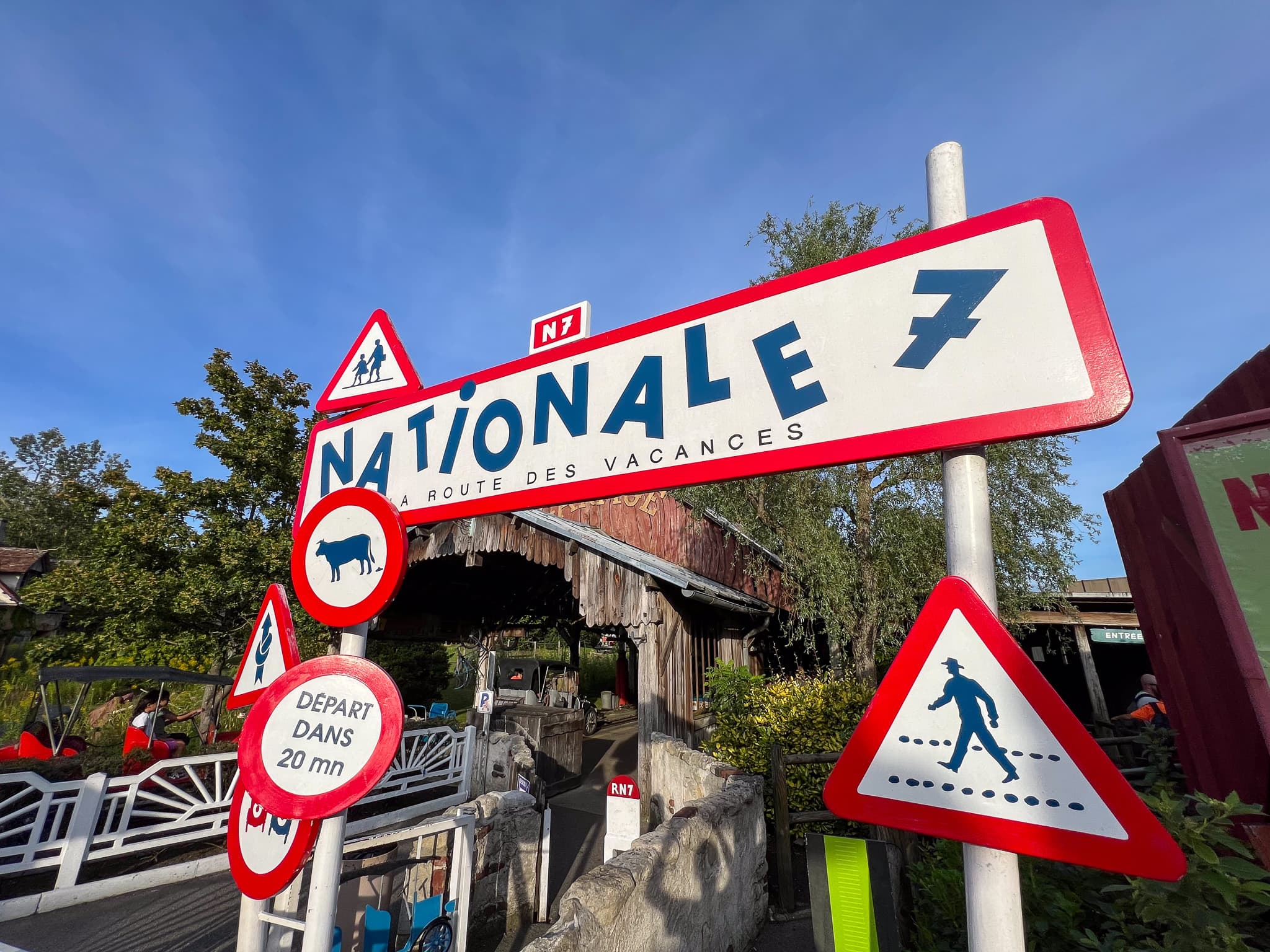 Fermeture de Nationale 7 : hommage à ce classique du Parc Astérix