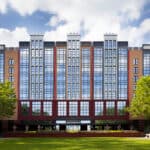 Une nuit héroïque au Disney’s Hotel New York – The Art of Marvel